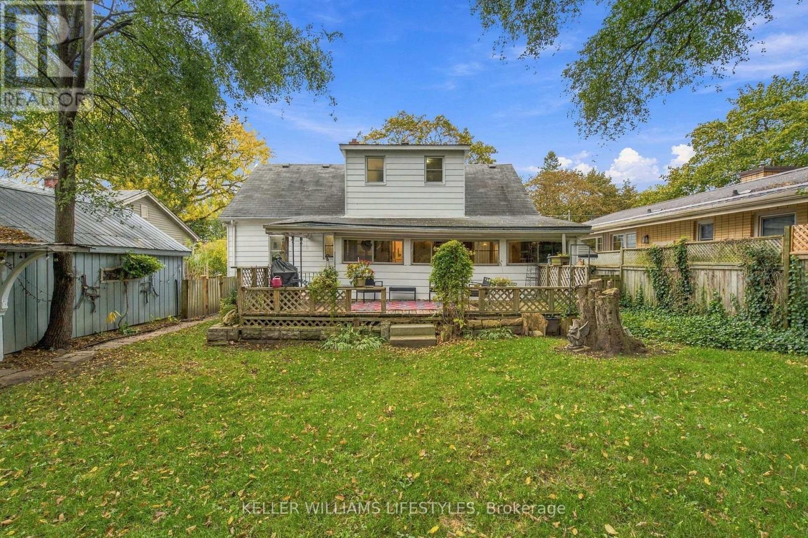 297 Stephen Street Property Photo 43