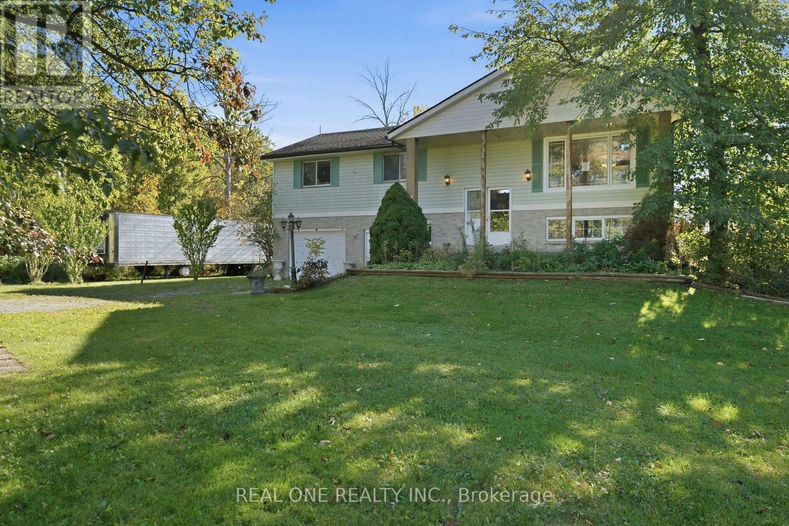 1069 Bird Road Property Photo 4