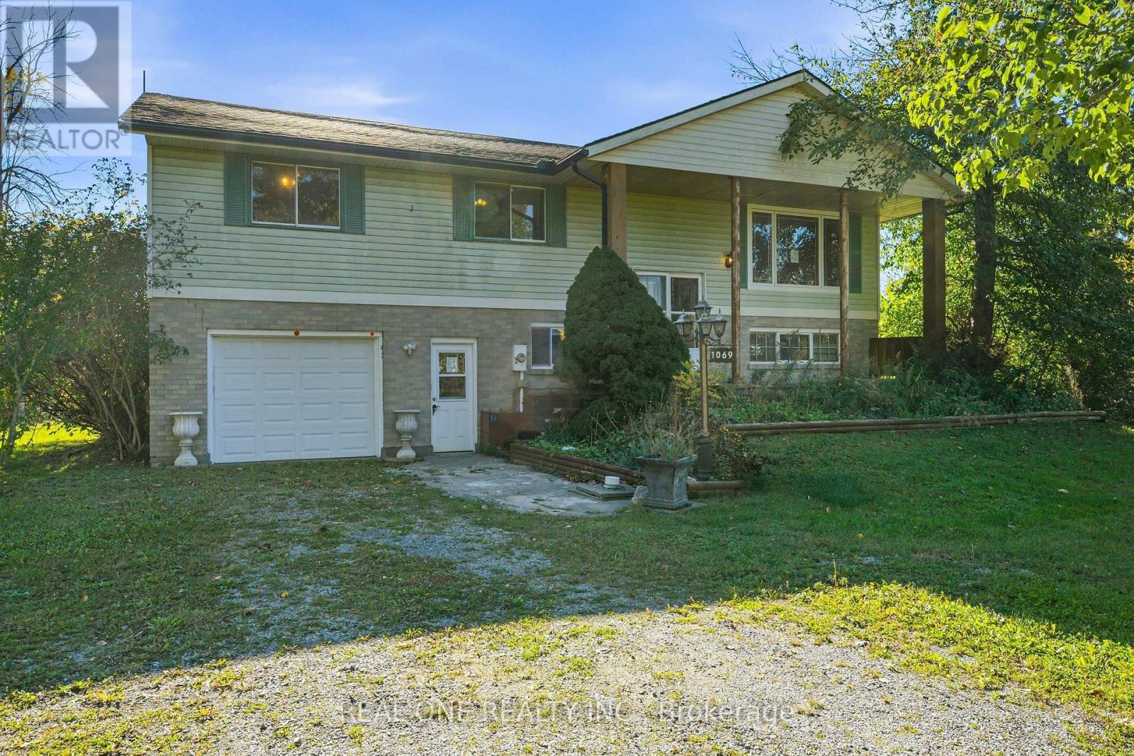 1069 Bird Road Property Photo 5