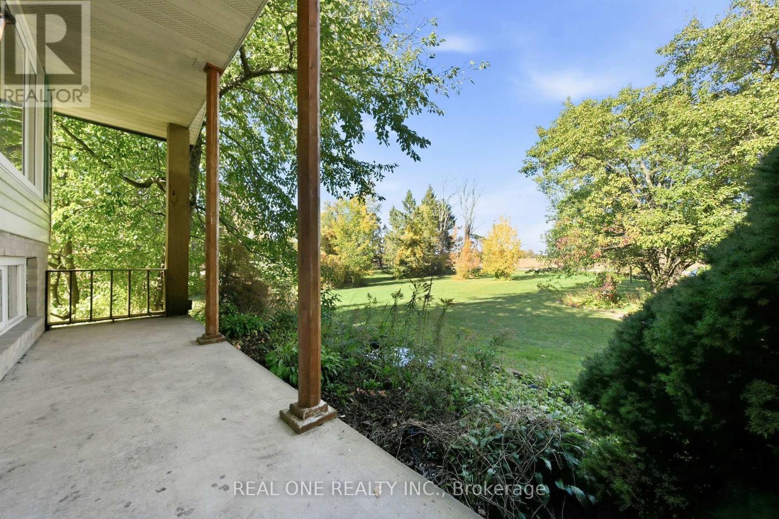1069 Bird Road Property Photo 6