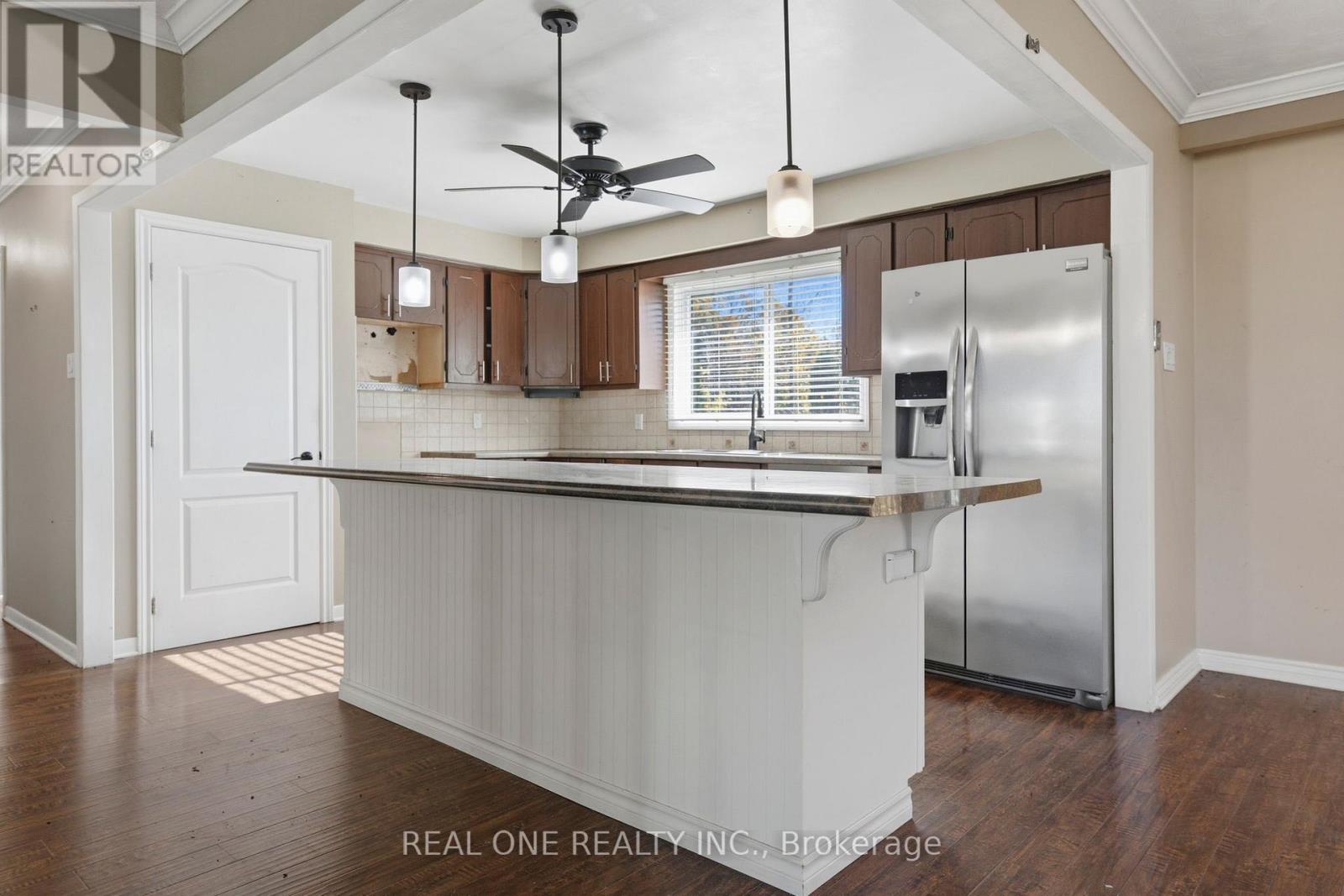 1069 Bird Road Property Photo 10