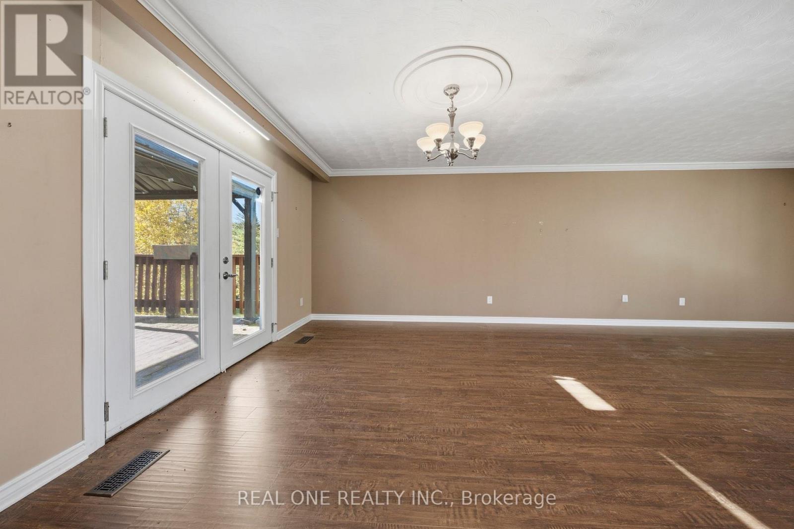 1069 Bird Road Property Photo 13