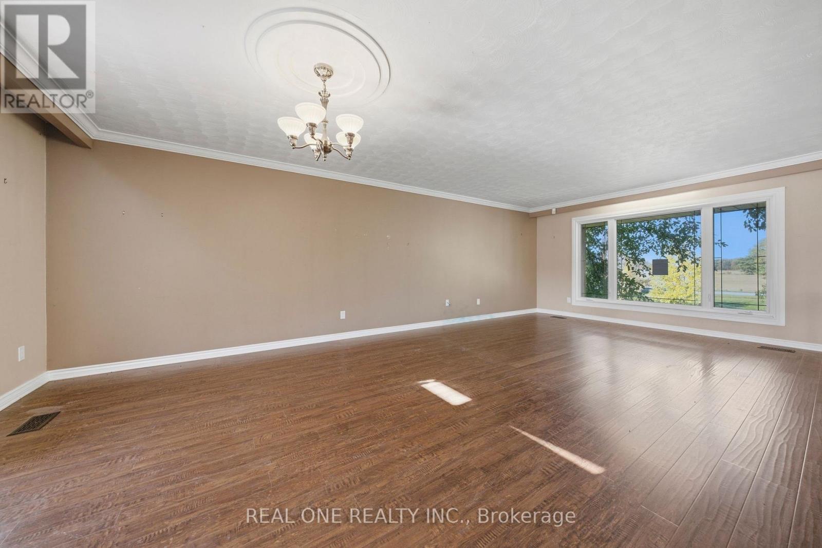 1069 Bird Road Property Photo 14