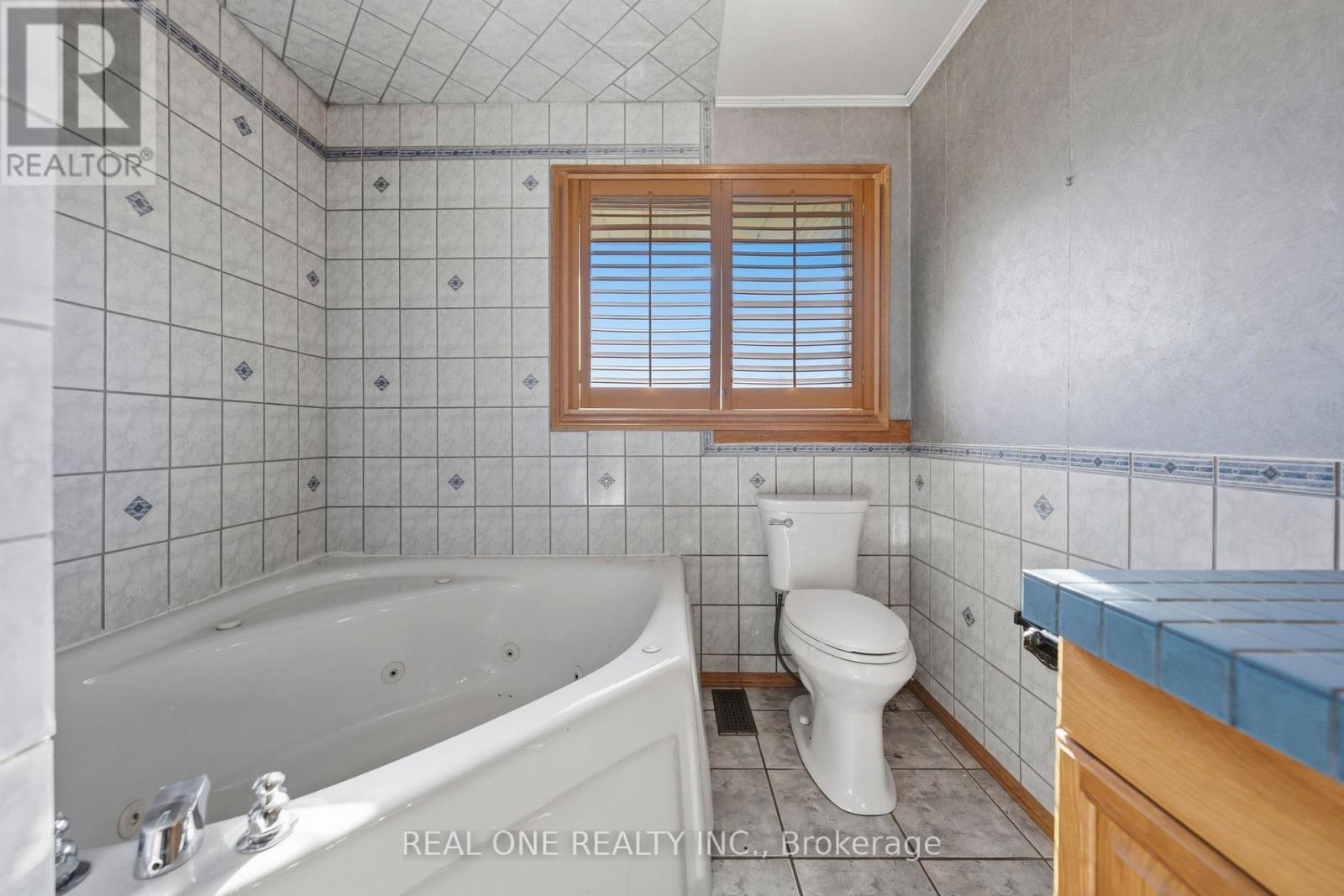 1069 Bird Road Property Photo 26