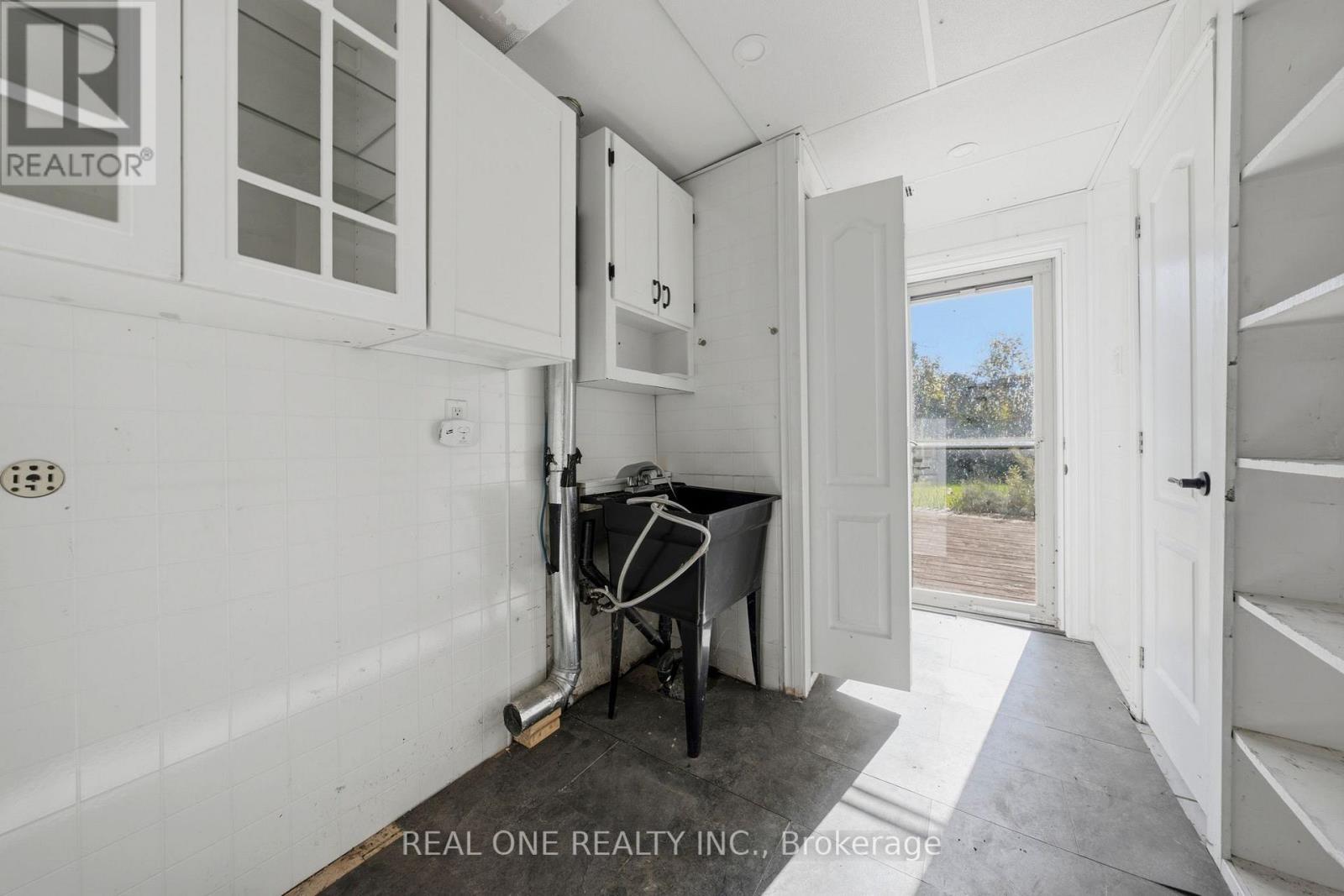 1069 Bird Road Property Photo 35