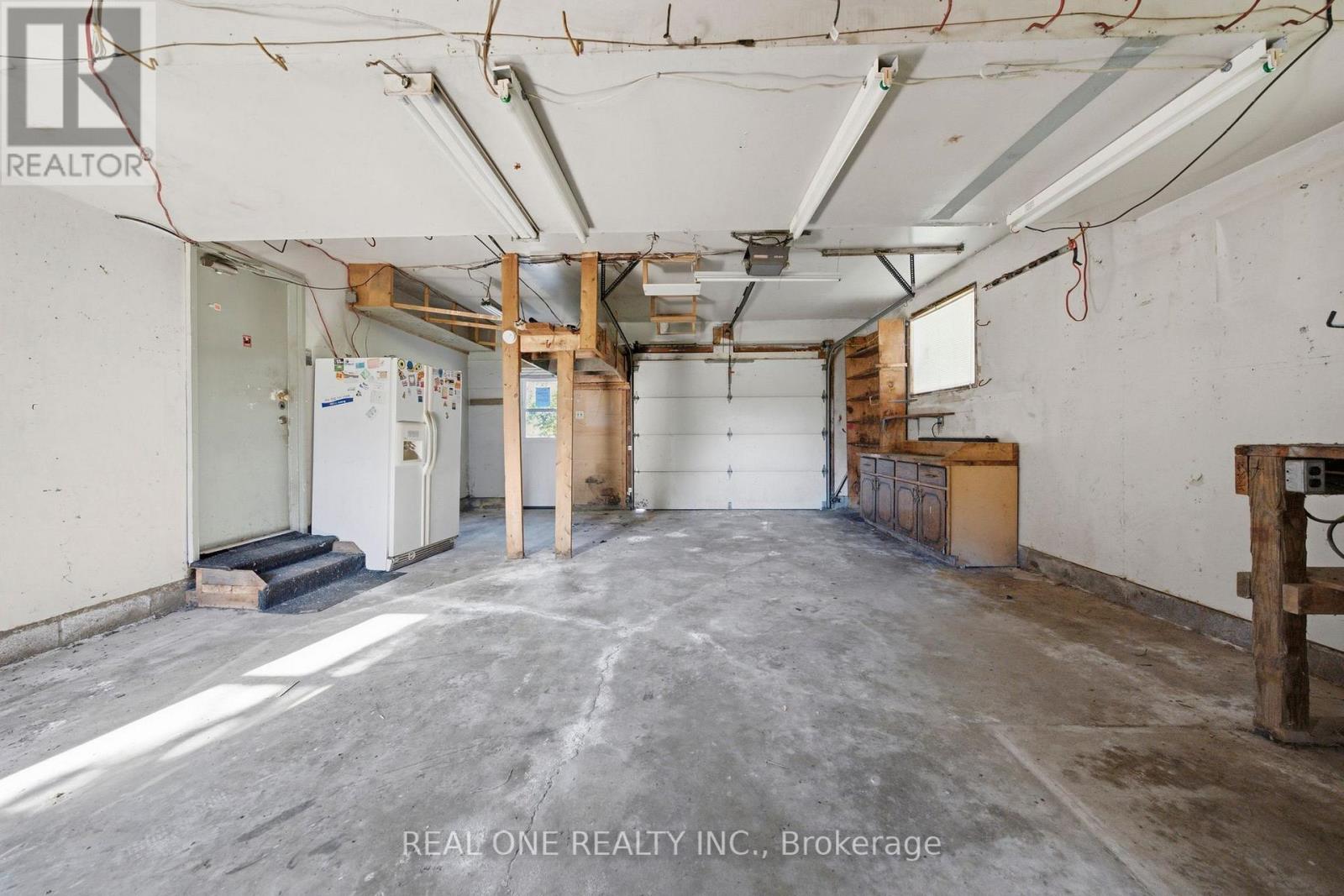 1069 Bird Road Property Photo 37