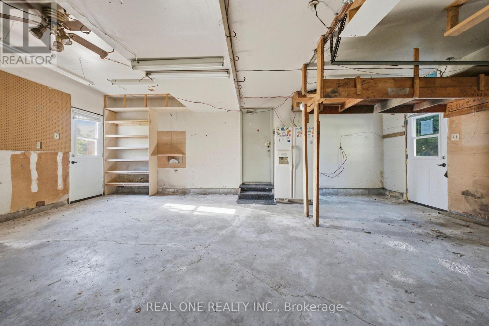 1069 Bird Road Property Photo 38
