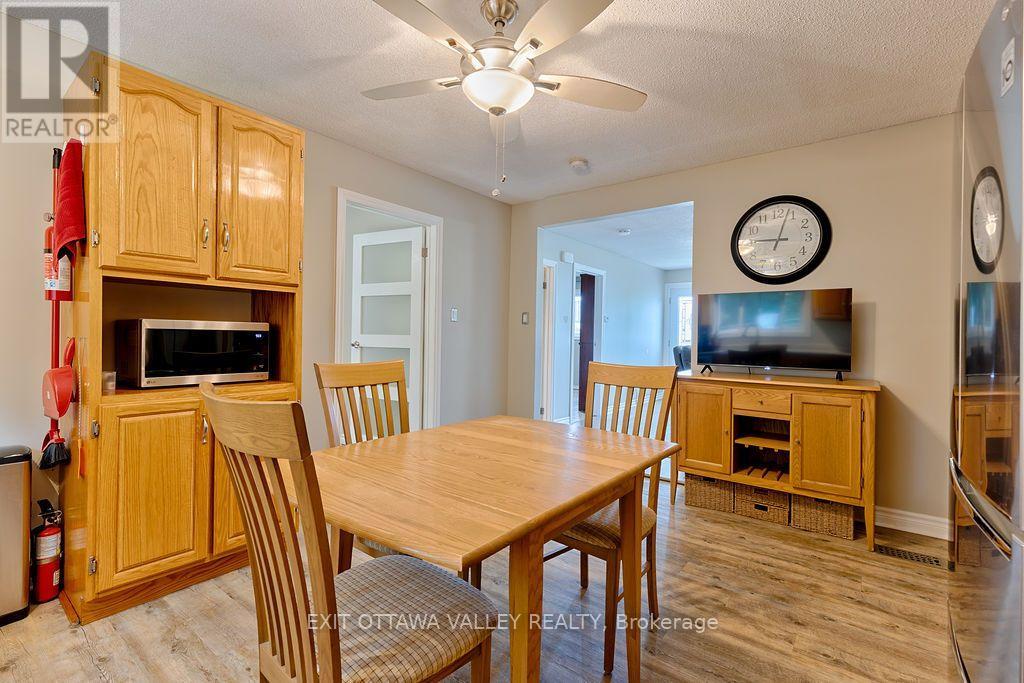 39 Creek Street Property Photo 5