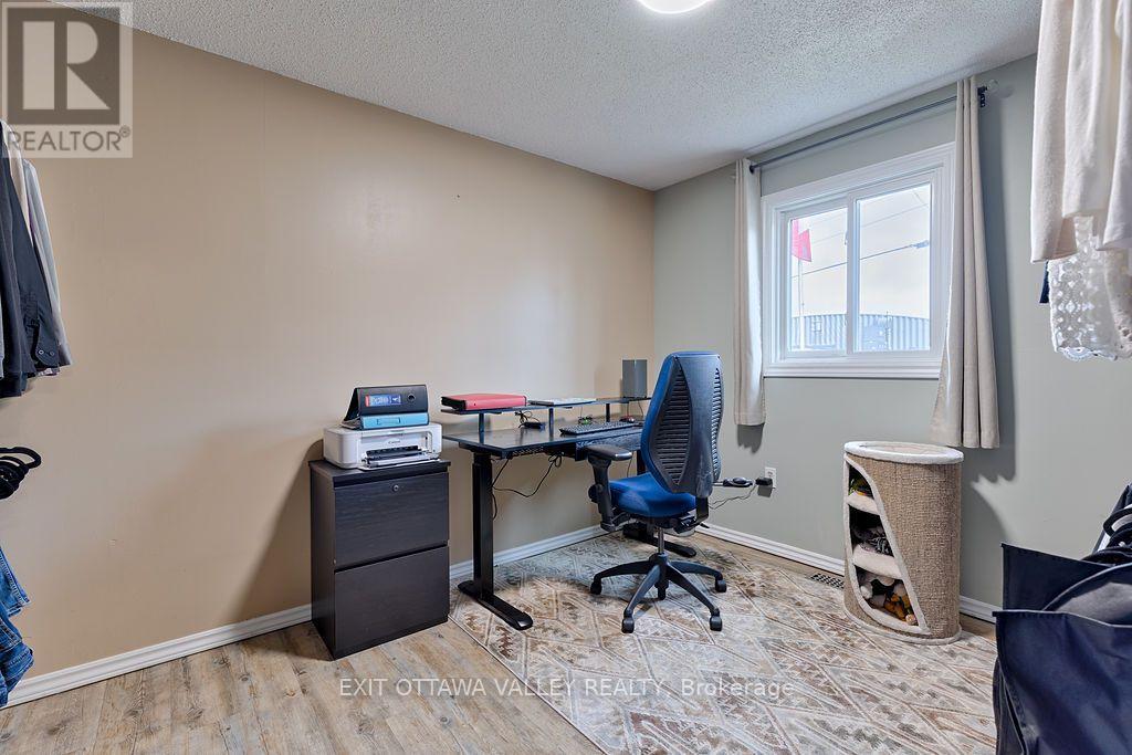 39 Creek Street Property Photo 14