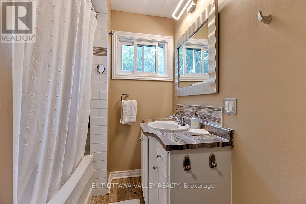 39 Creek Street Property Photo 15