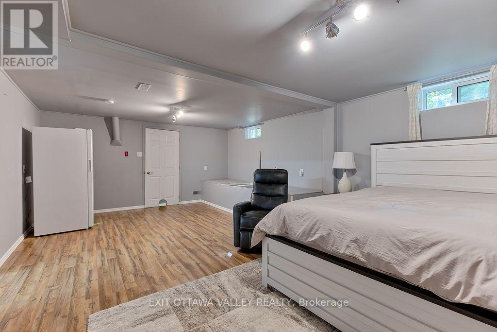 39 Creek Street Property Photo 18