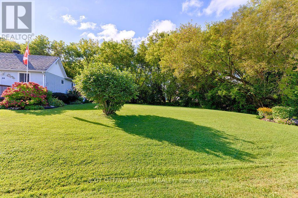 39 Creek Street Property Photo 29