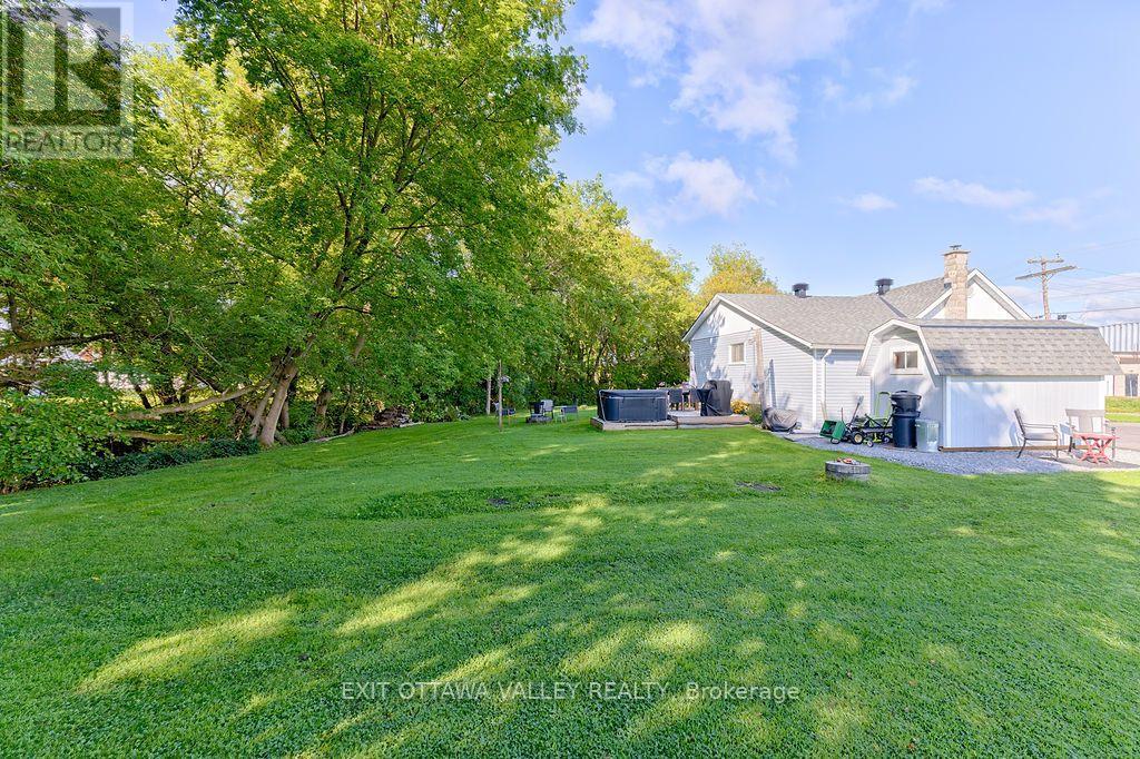 39 Creek Street Property Photo 37