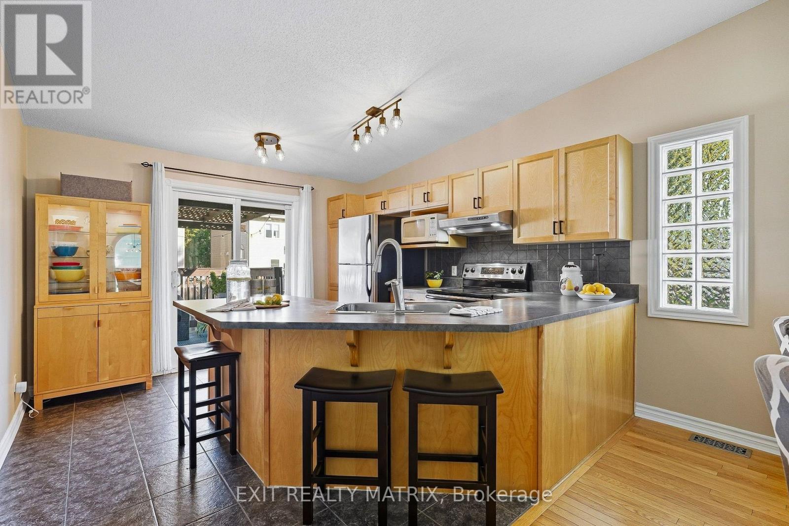 65 Lachaine Street Property Photo 12