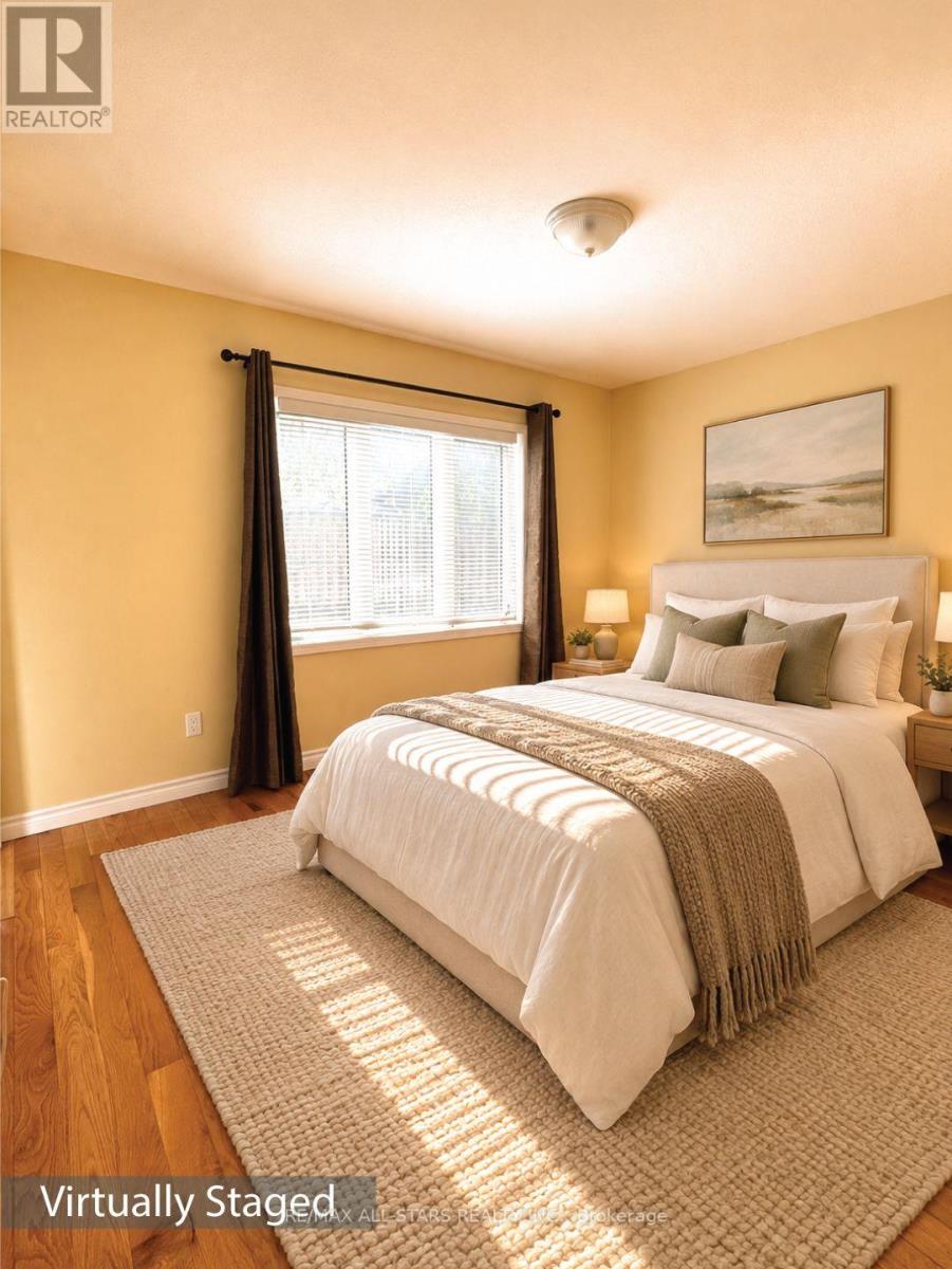 9 Maple Avenue E Property Photo 5