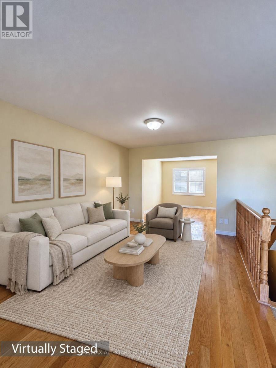 9 Maple Avenue E Property Photo 7