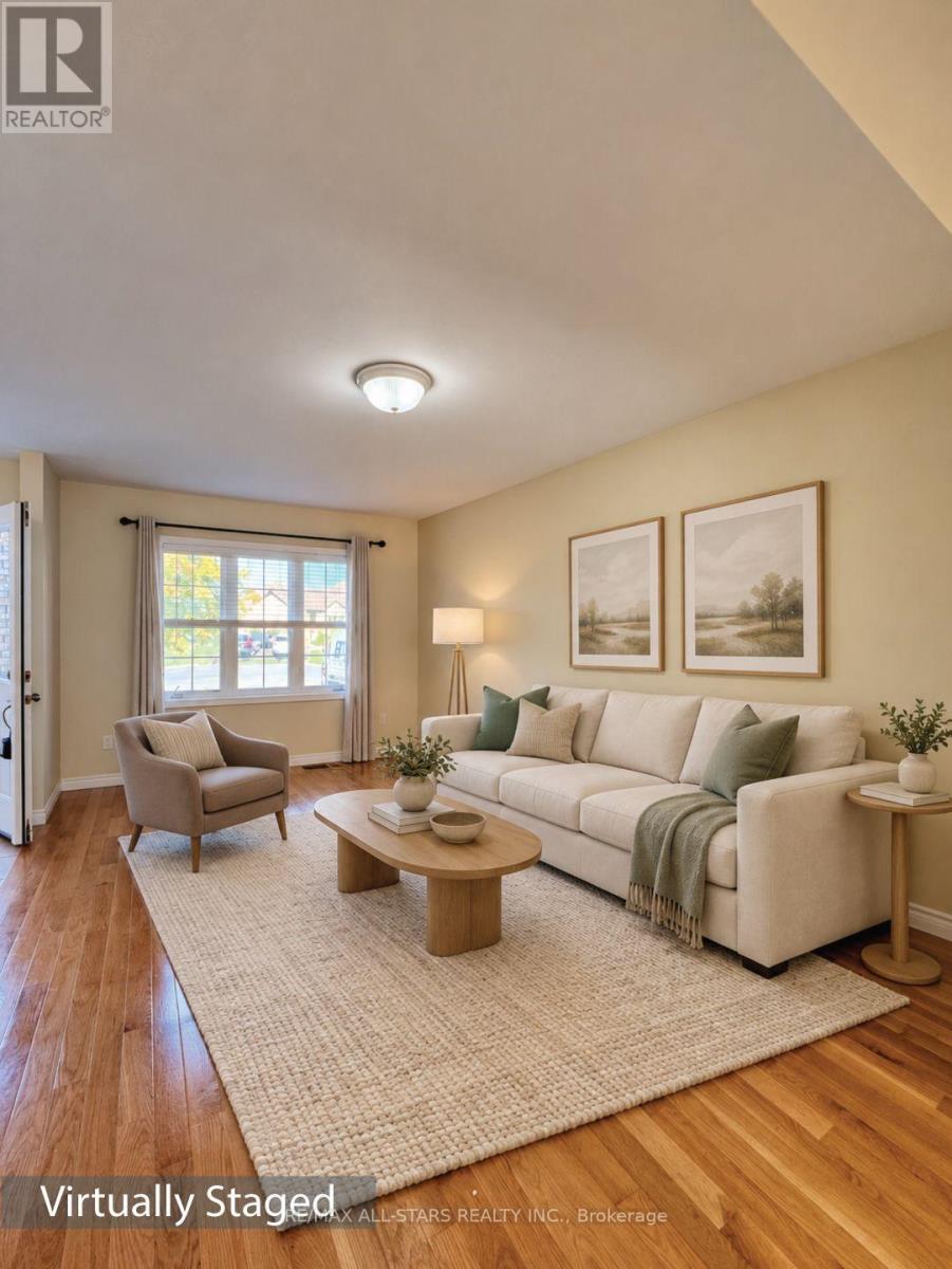 9 Maple Avenue E Property Photo 8