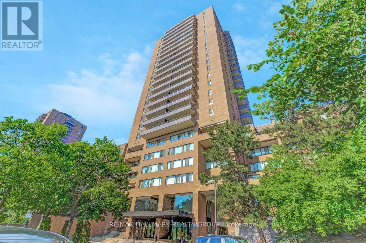 810 - 515 St Laurent Boulevard Property Photo 1