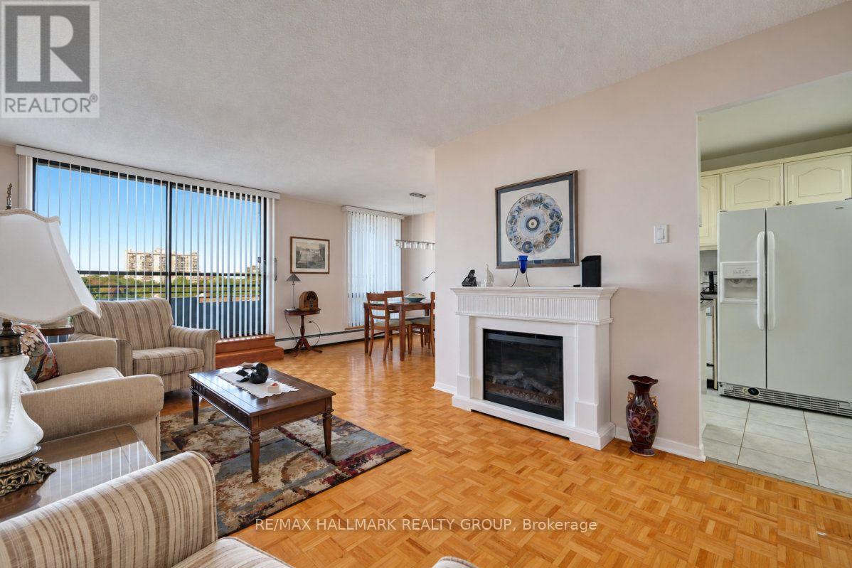 810 - 515 St Laurent Boulevard Property Photo 12