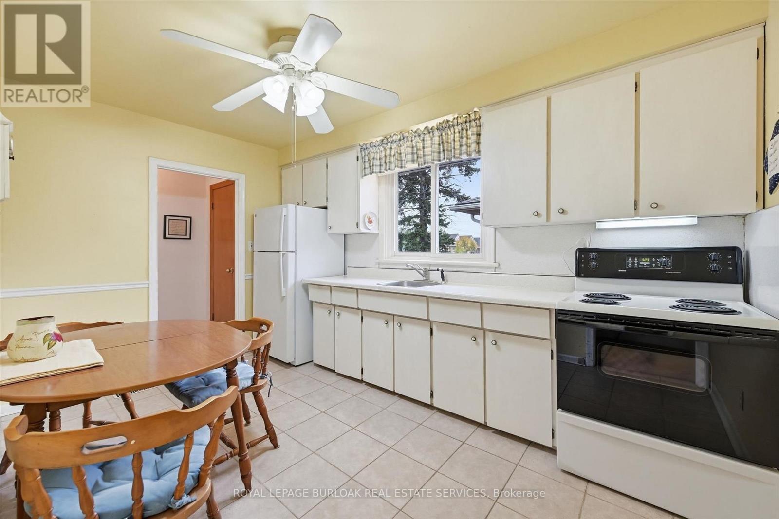 342 East 16th Street Property Photo 7