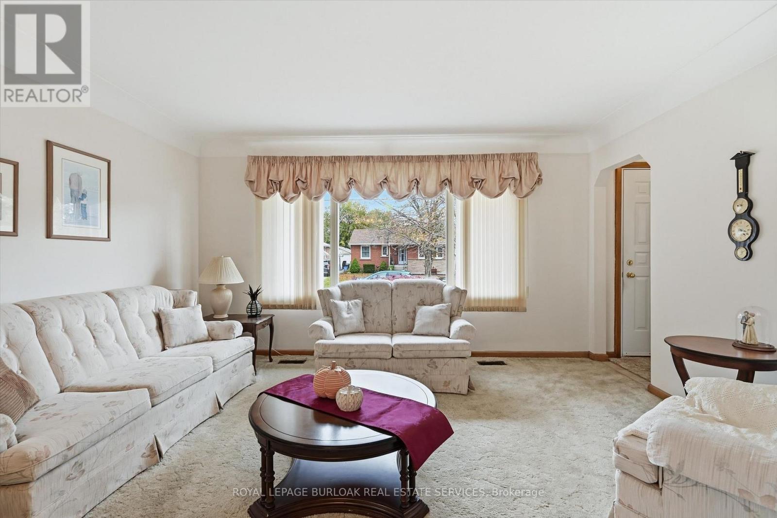 342 East 16th Street Property Photo 10