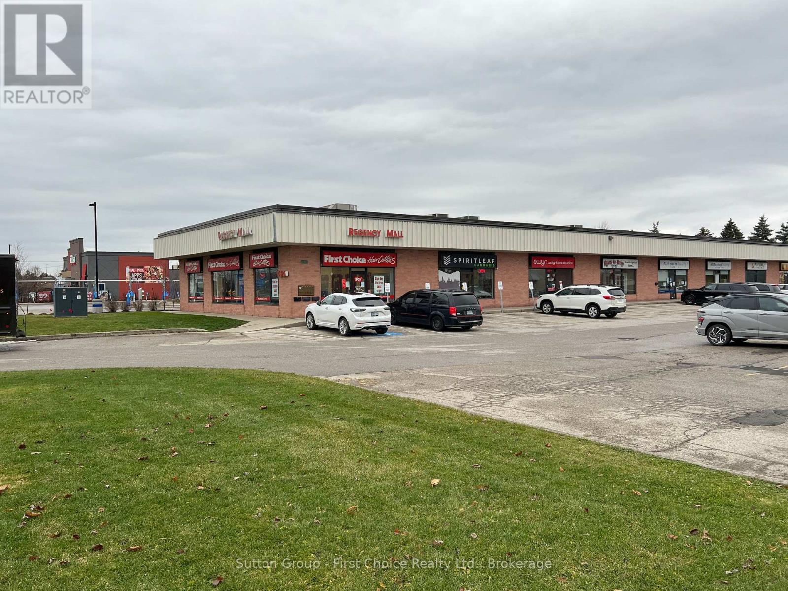 #6 - 1020 Ontario Street Property Photo 4