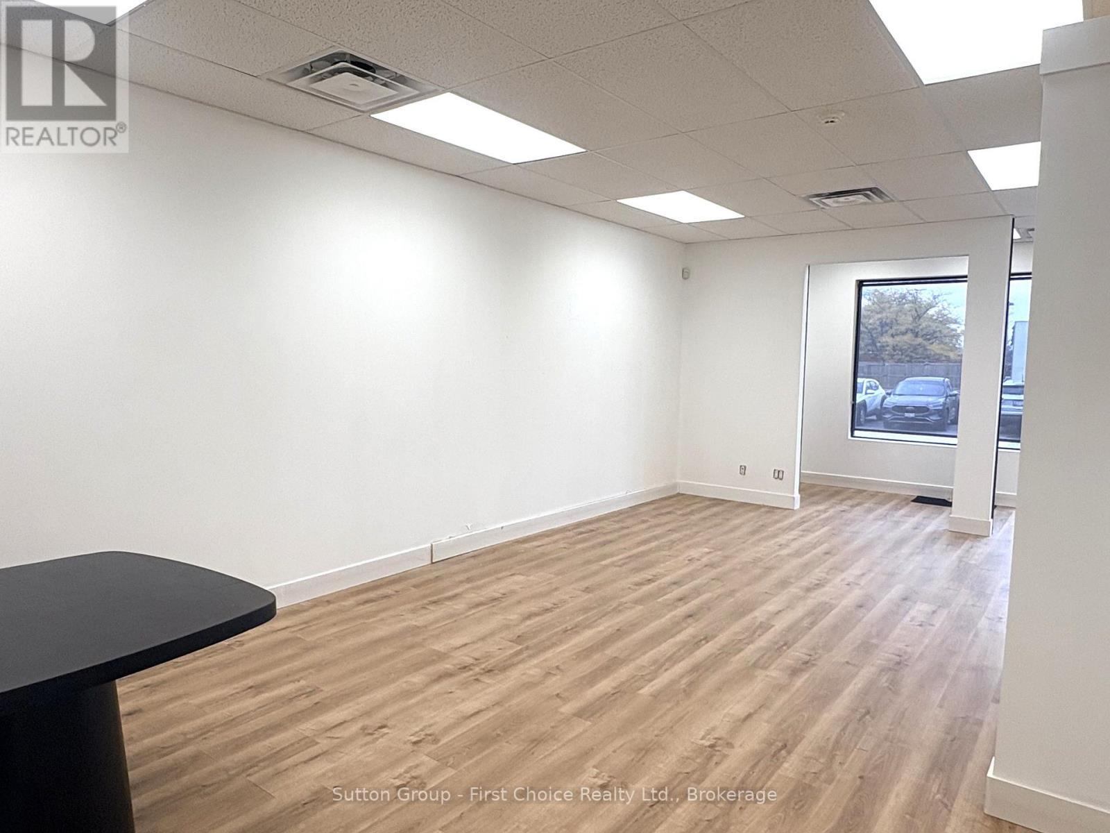 #6 - 1020 Ontario Street Property Photo 9