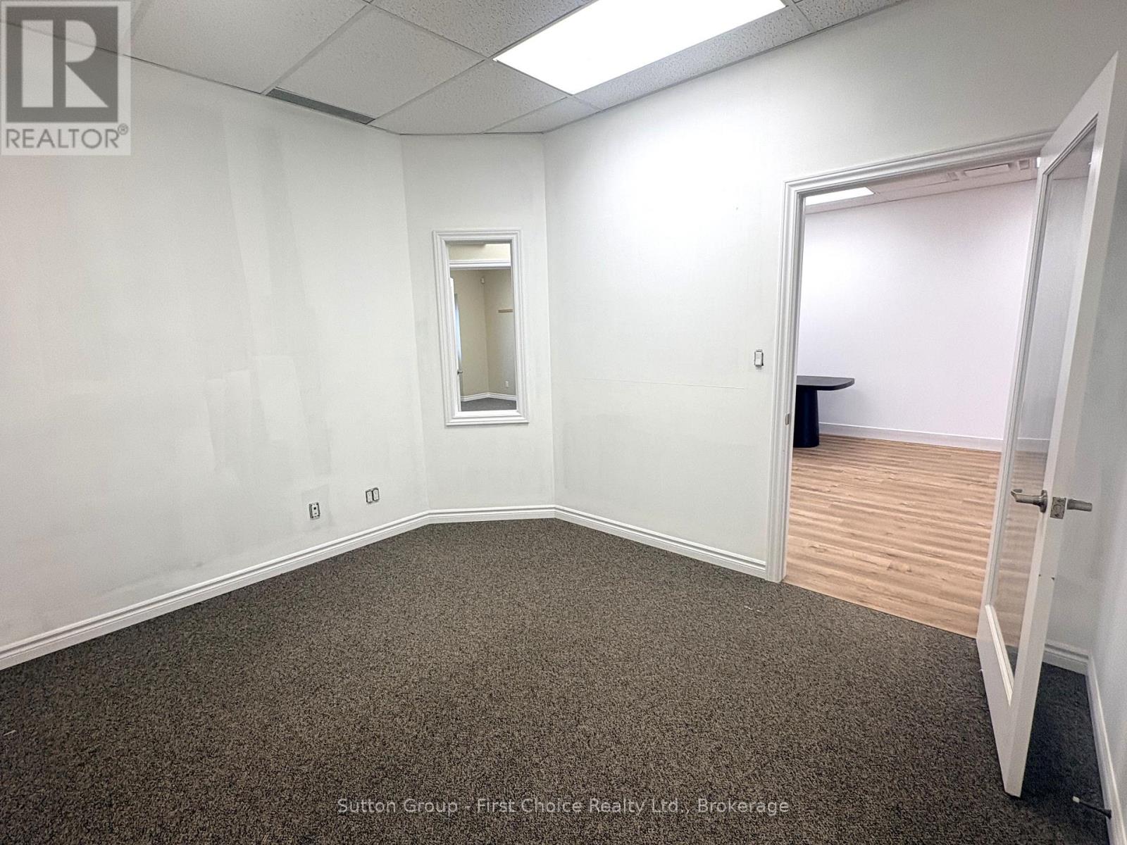 #6 - 1020 Ontario Street Property Photo 15