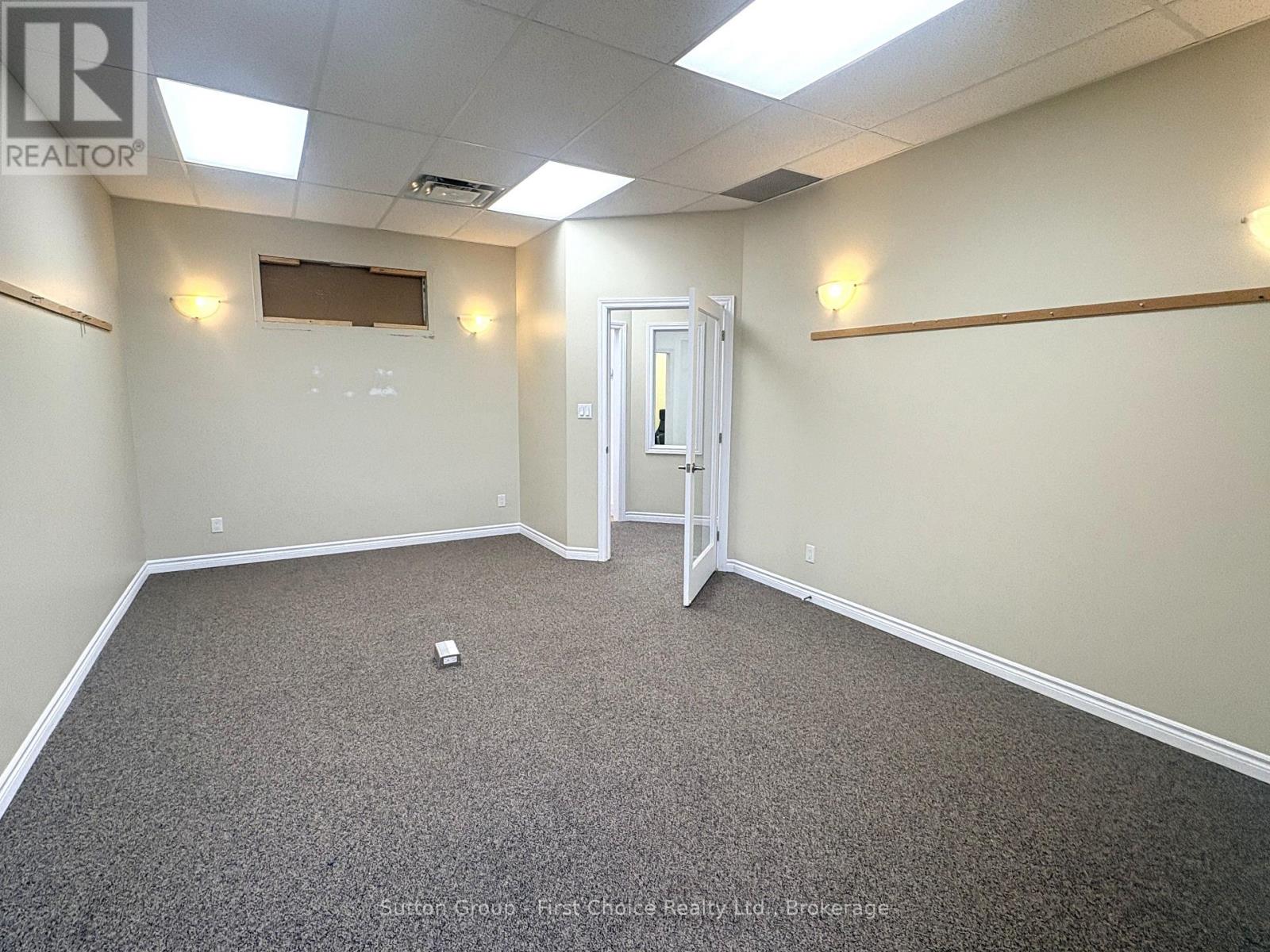 #6 - 1020 Ontario Street Property Photo 16