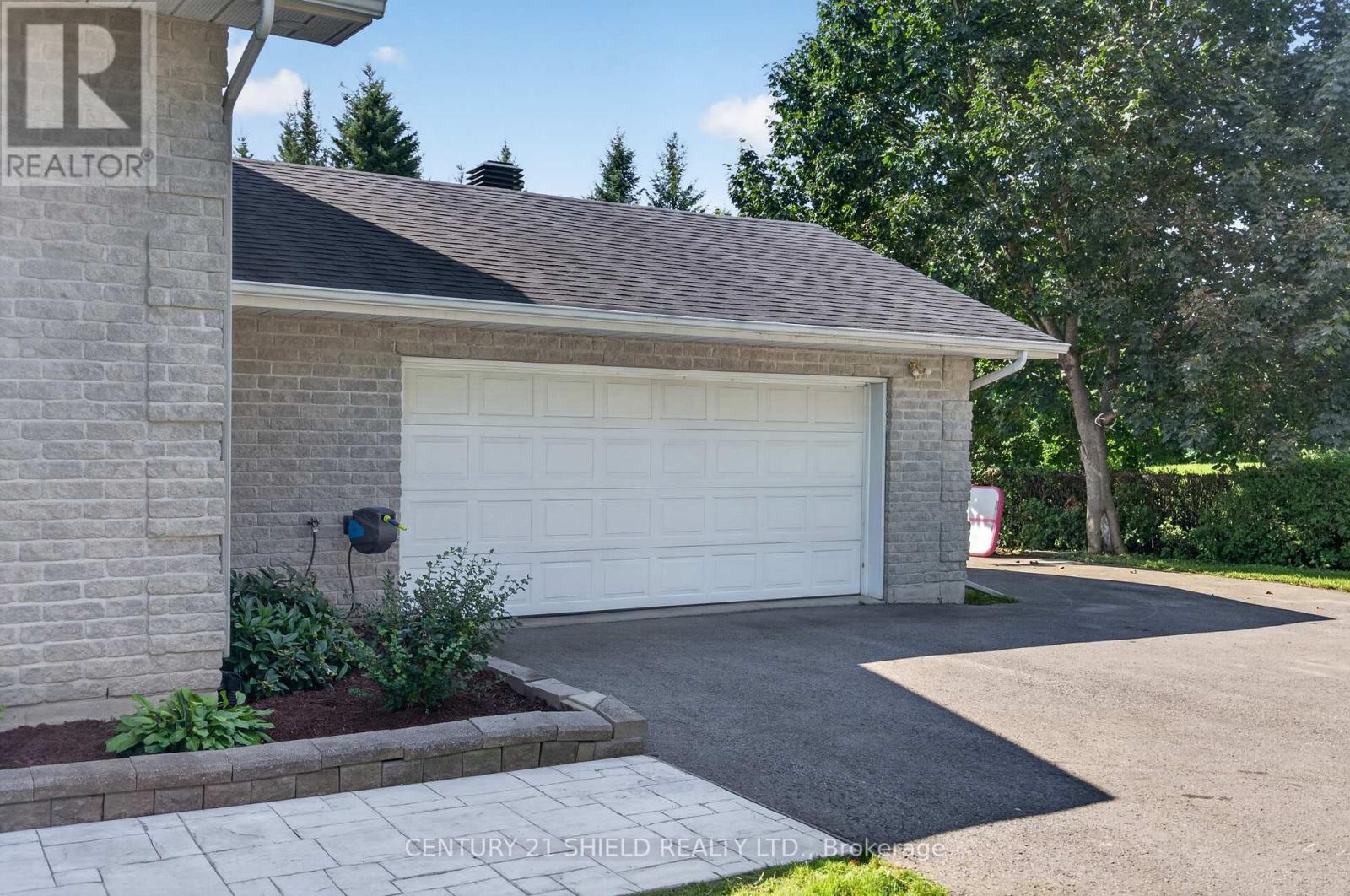 17070 Speer Road Property Photo 3
