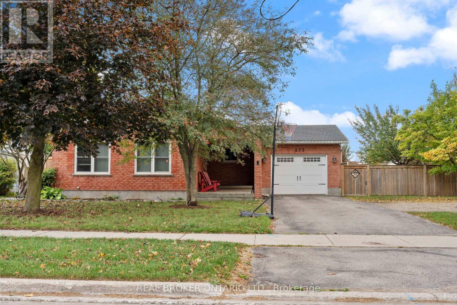 273 Colborne Street Property Photo 2