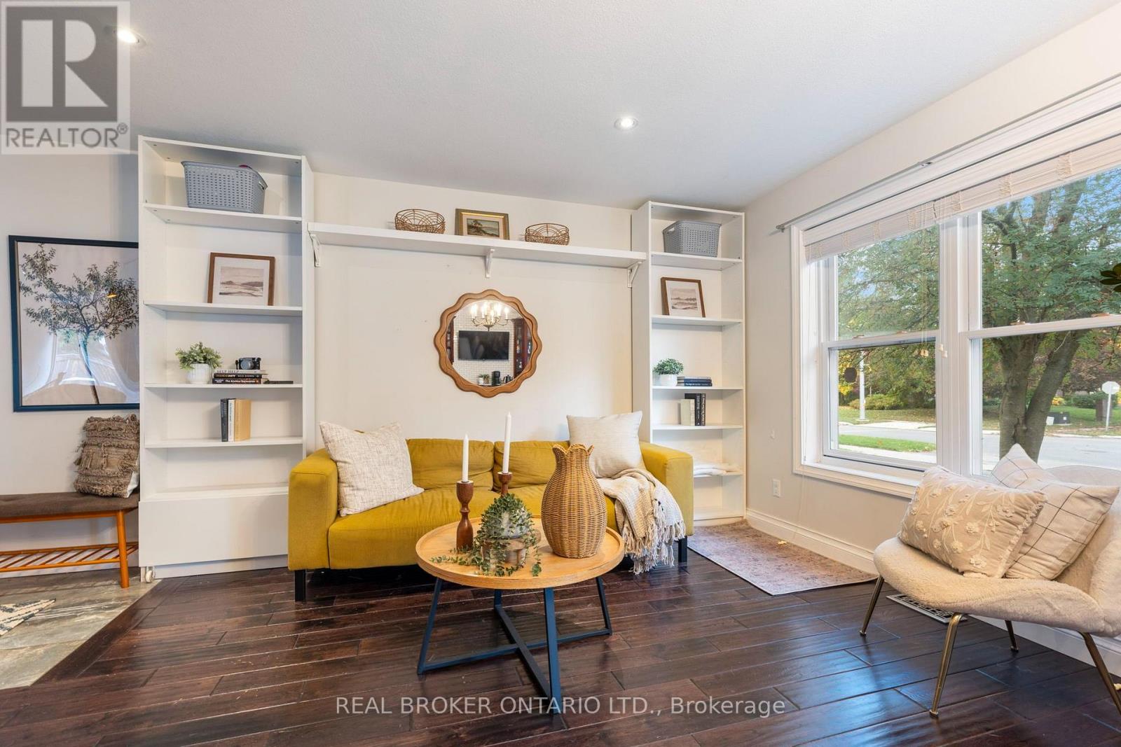 273 Colborne Street Property Photo 4