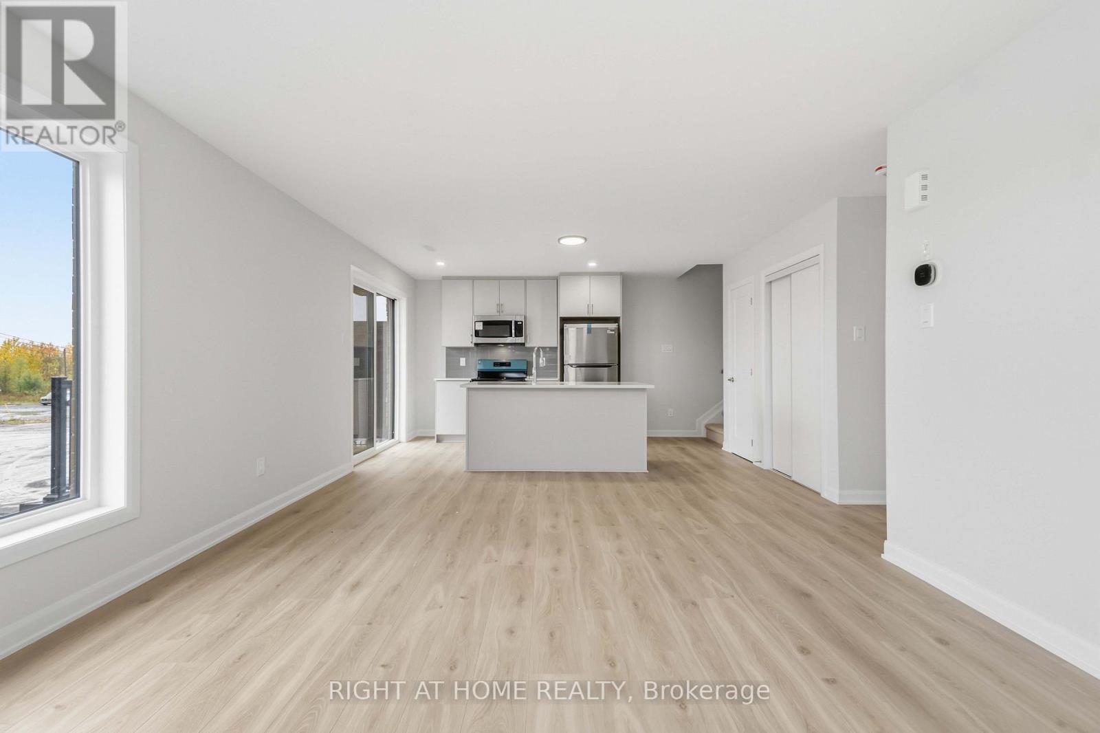 201 Glenroy Gilbert Drive Property Photo 11