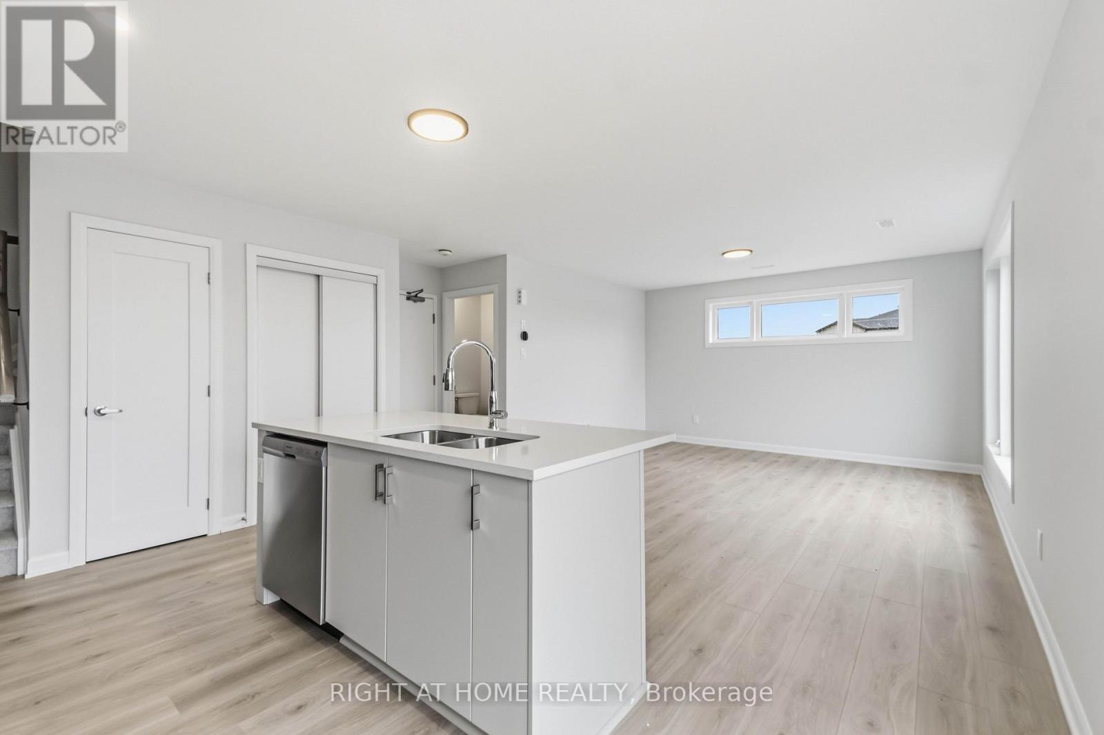 201 Glenroy Gilbert Drive Property Photo 16