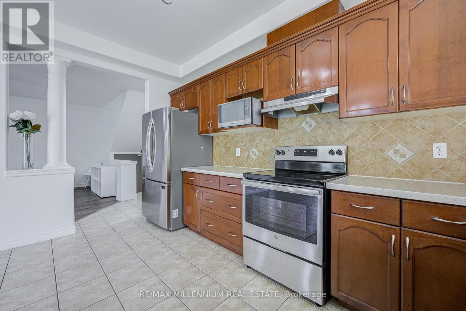 96 Windwood Drive Property Photo 14