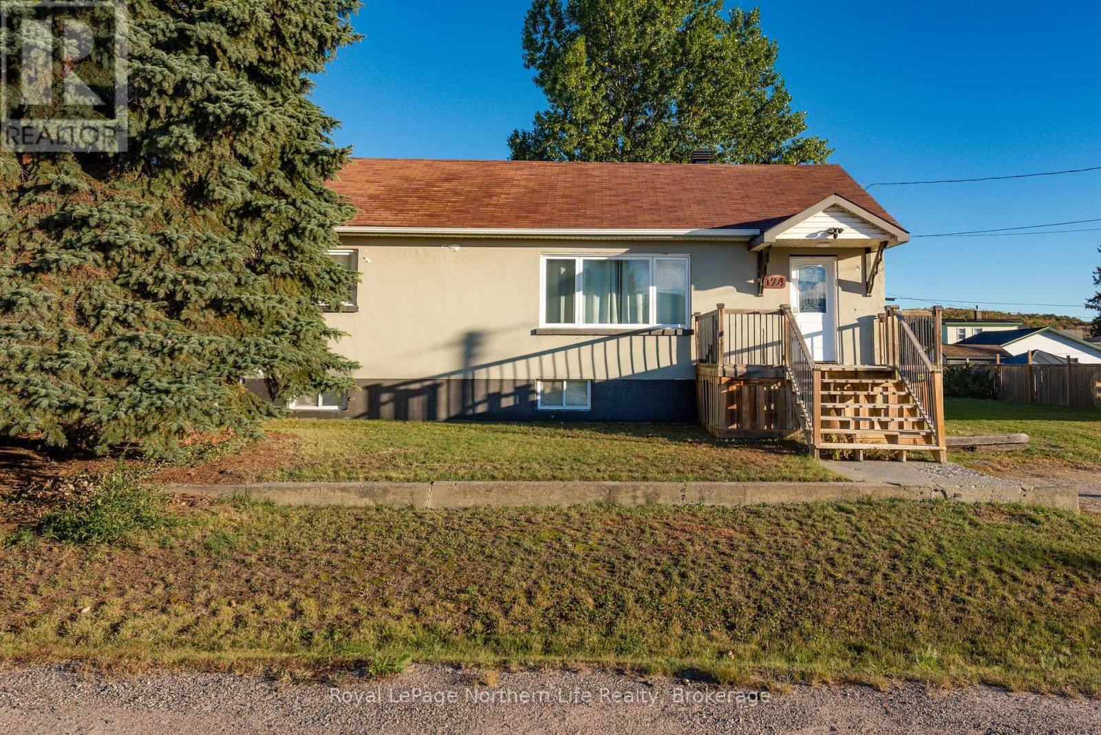 124 Vincent Avenue Property Photo 1