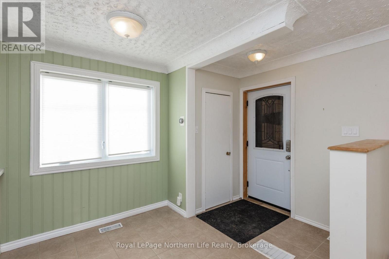 124 Vincent Avenue Property Photo 7
