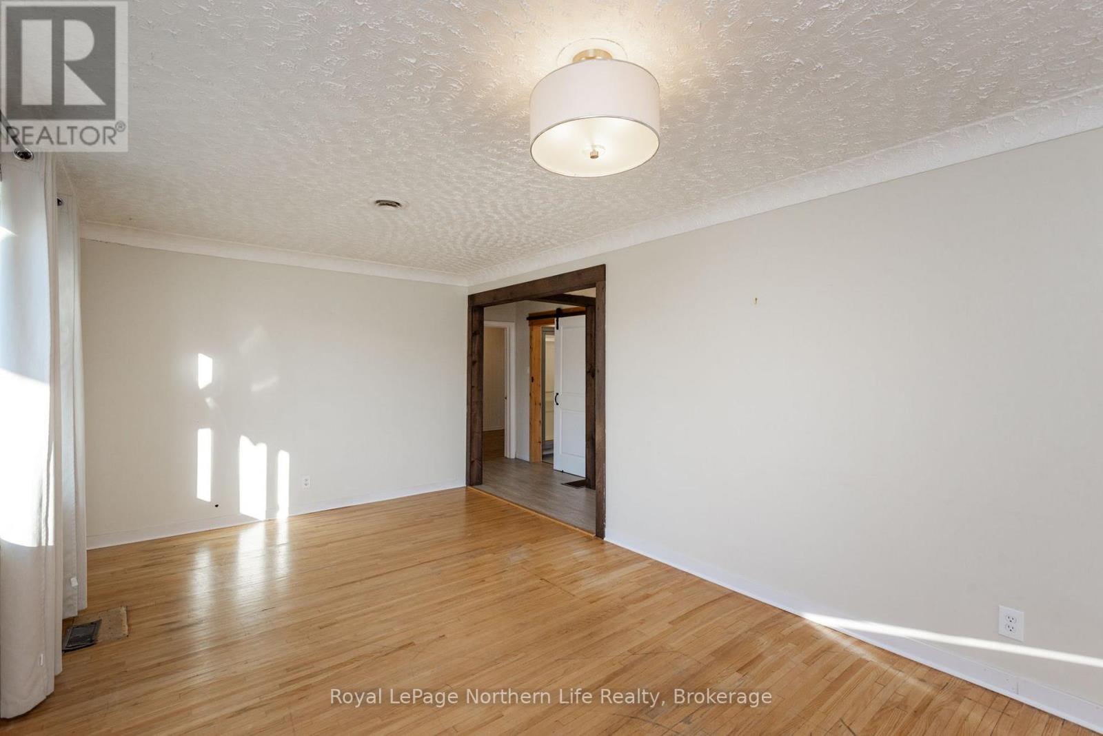 124 Vincent Avenue Property Photo 9