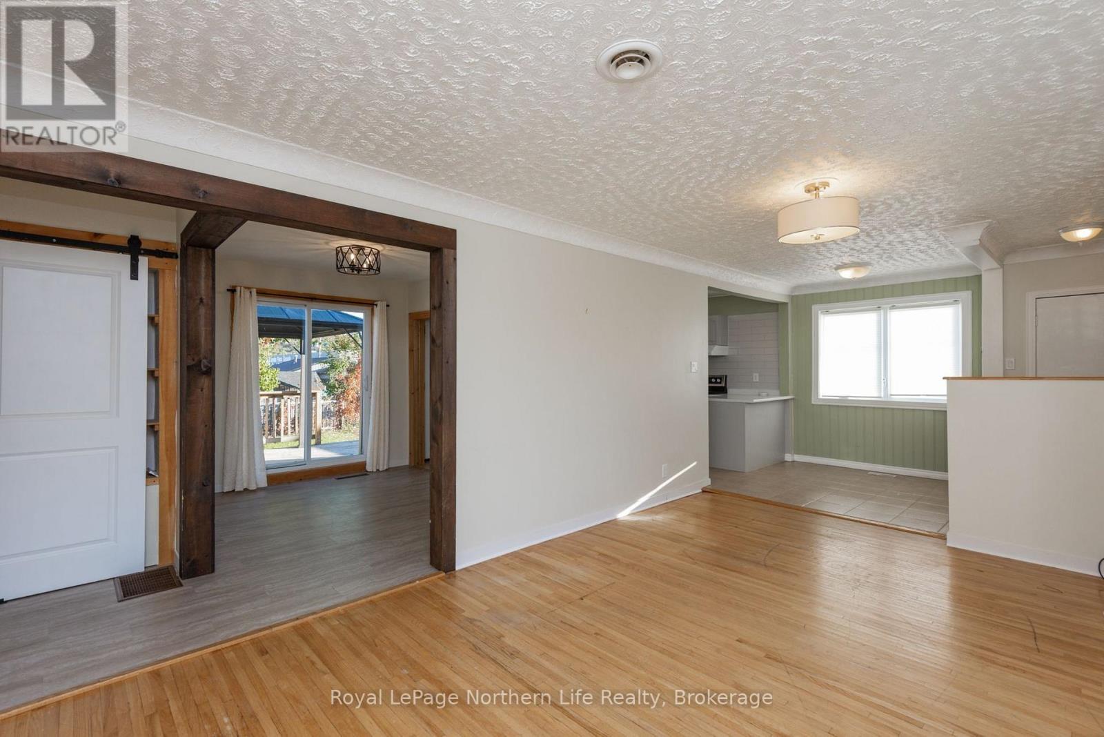124 Vincent Avenue Property Photo 11