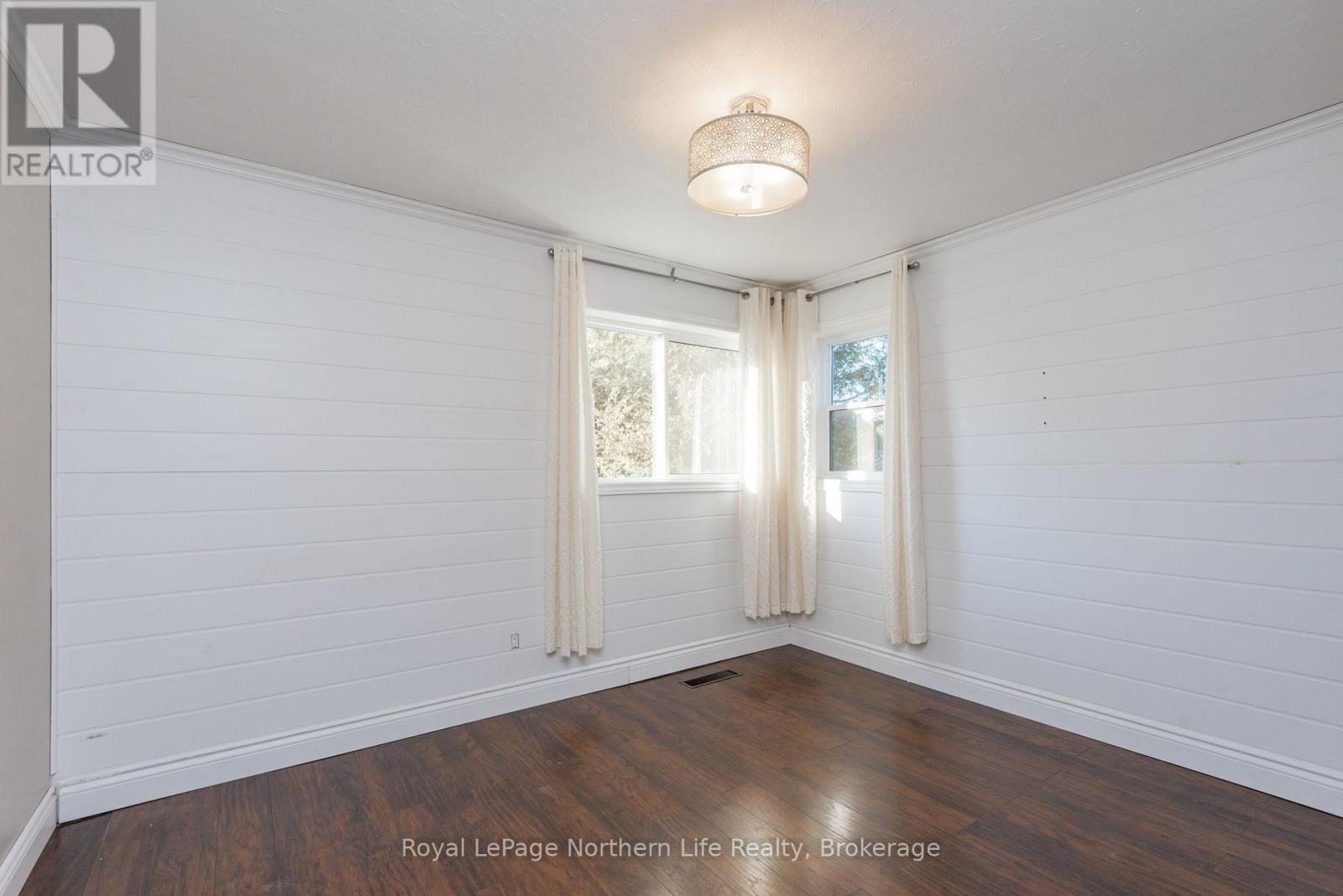 124 Vincent Avenue Property Photo 21