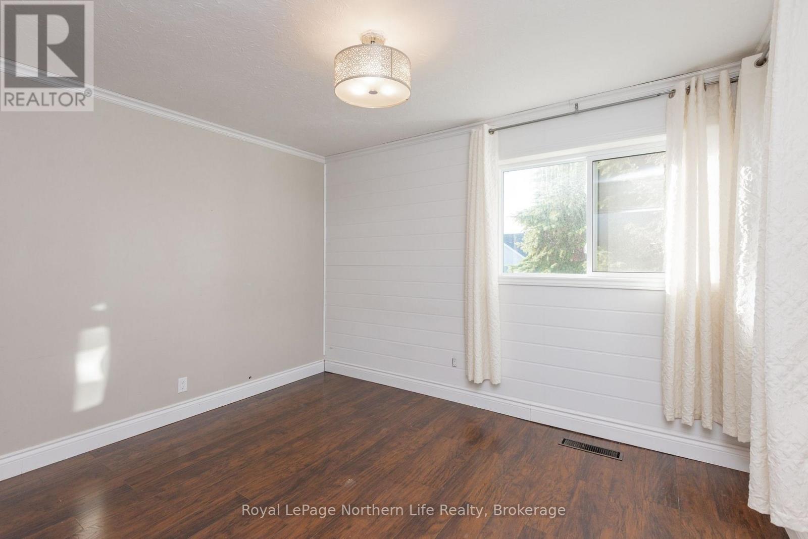 124 Vincent Avenue Property Photo 22