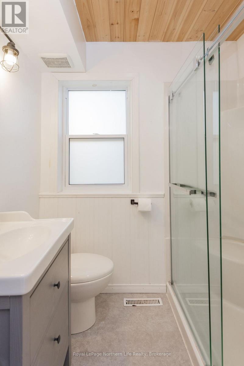 124 Vincent Avenue Property Photo 27