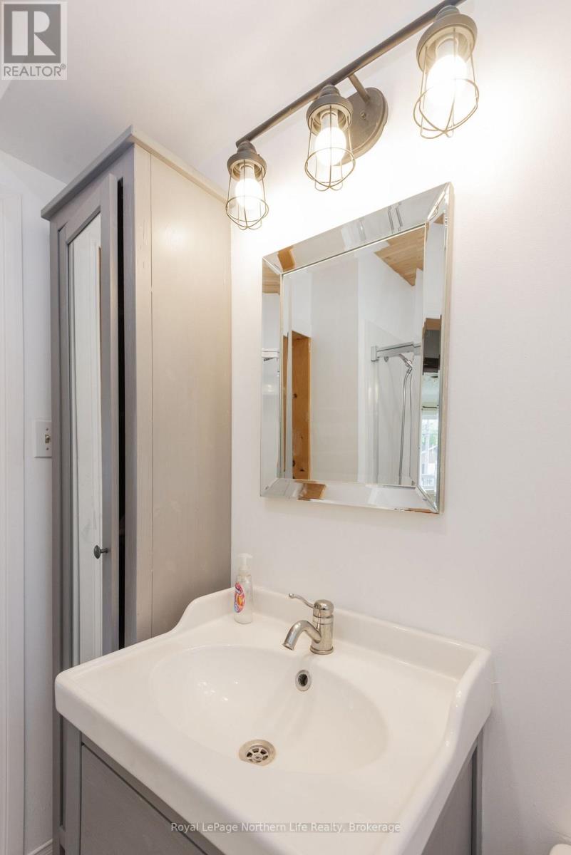 124 Vincent Avenue Property Photo 28