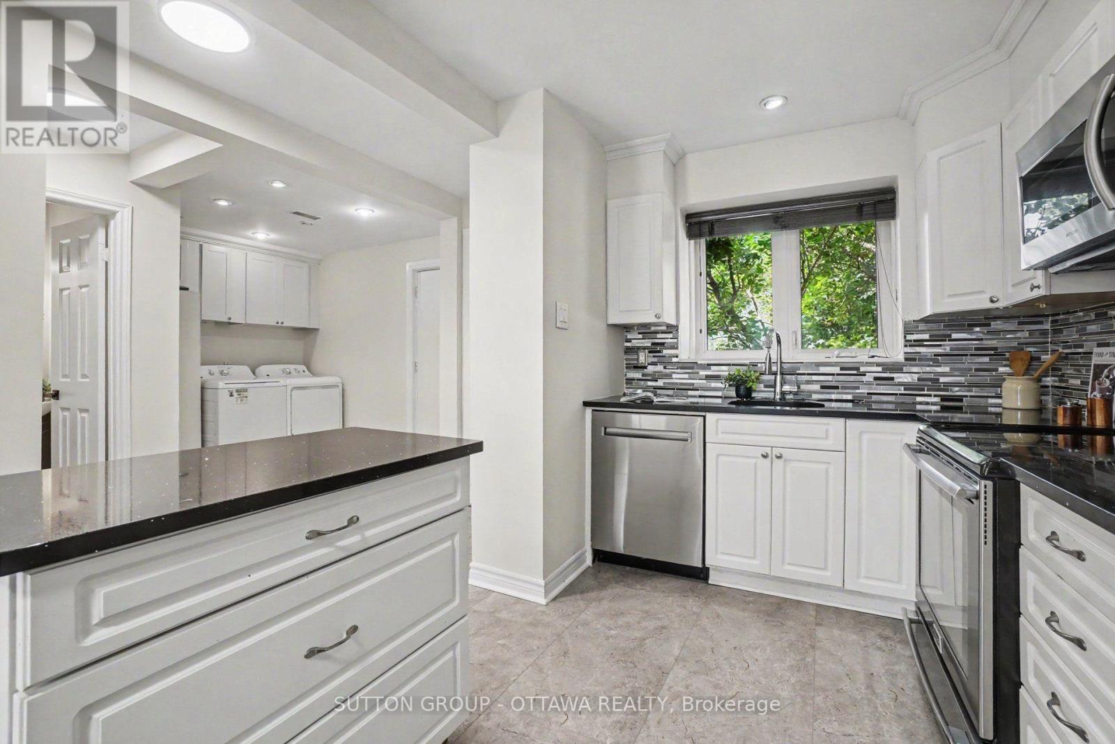 1833 Brousseau Crescent Property Photo 11