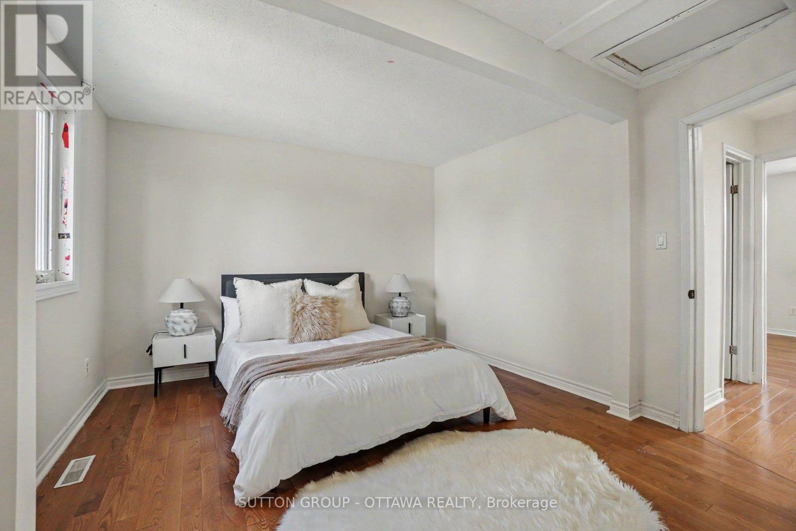 1833 Brousseau Crescent Property Photo 12