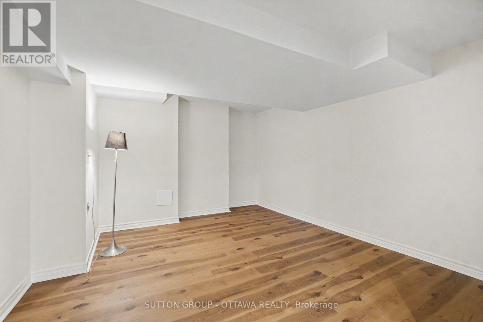 1833 Brousseau Crescent Property Photo 23