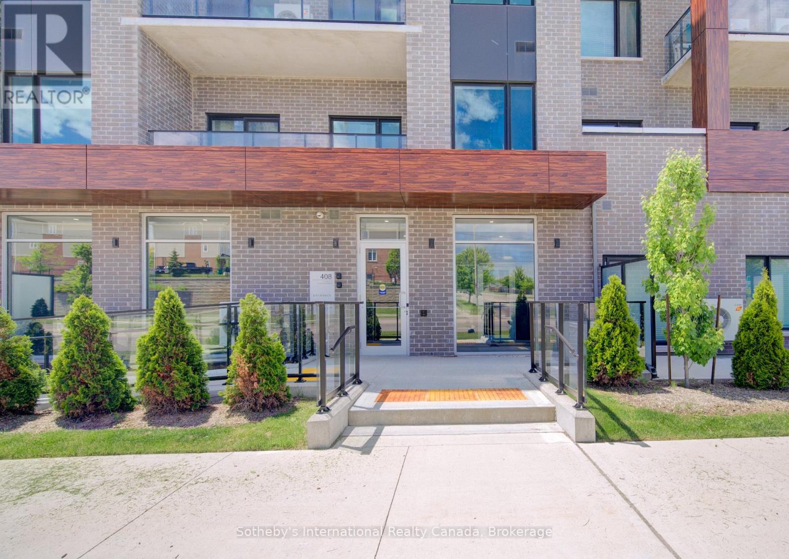 402 - 408 Dundas Street S Property Photo 2