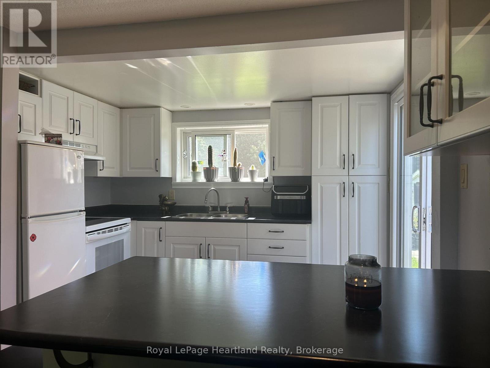 90 Mary Street Property Photo 7