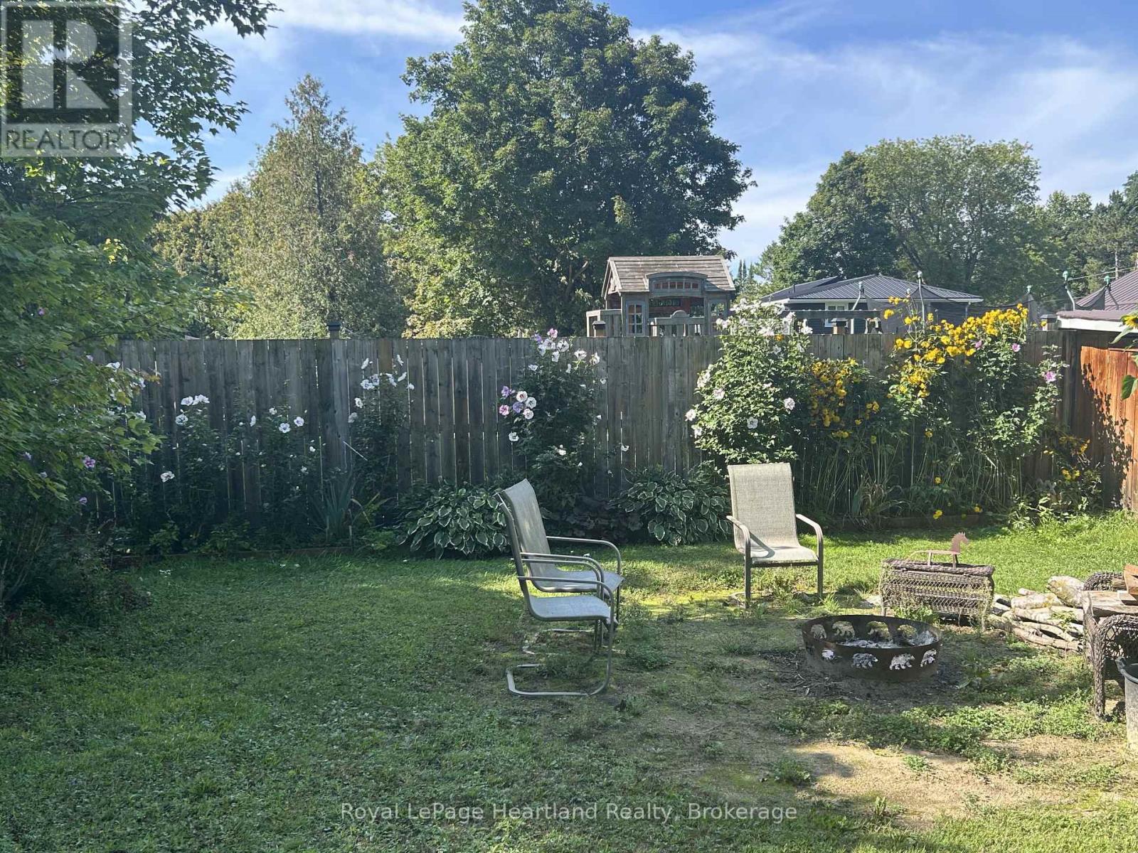90 Mary Street Property Photo 32