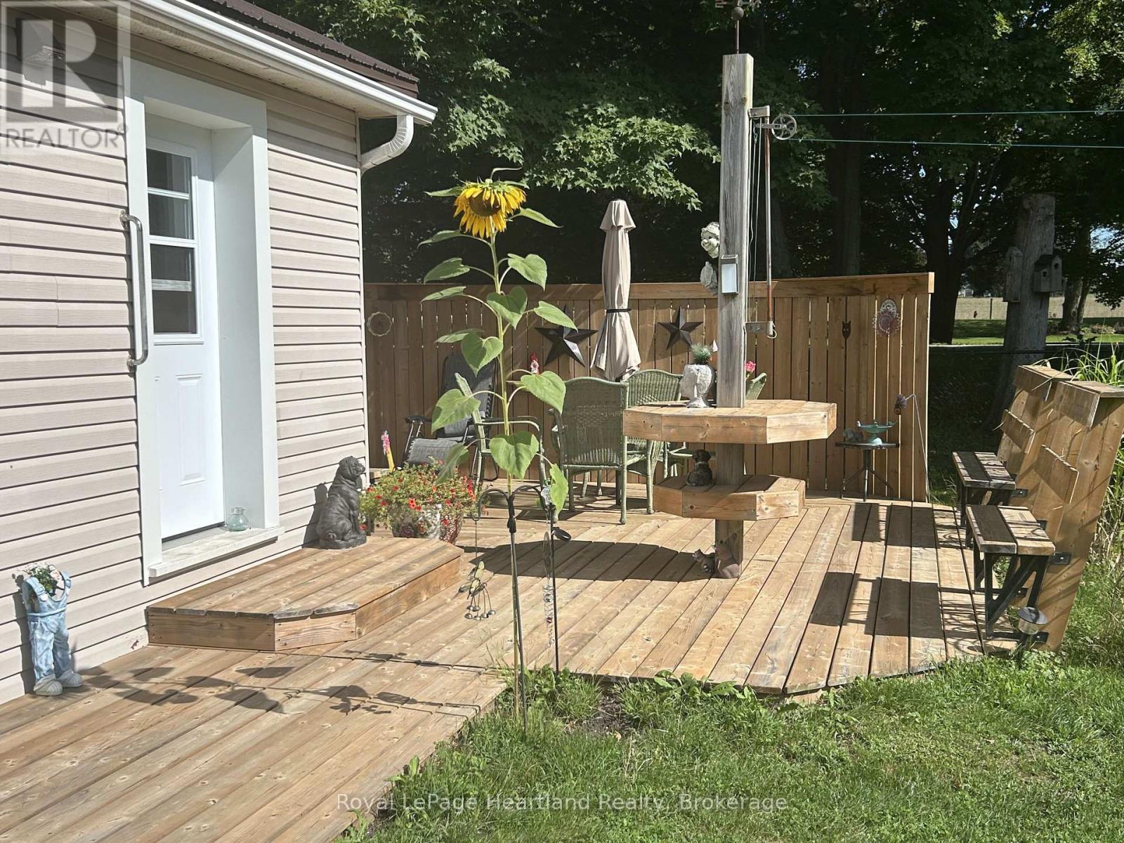 90 Mary Street Property Photo 34